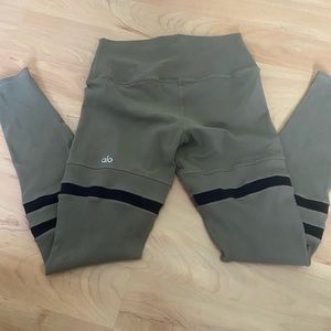 Alo Yoga Olive Green Leggings